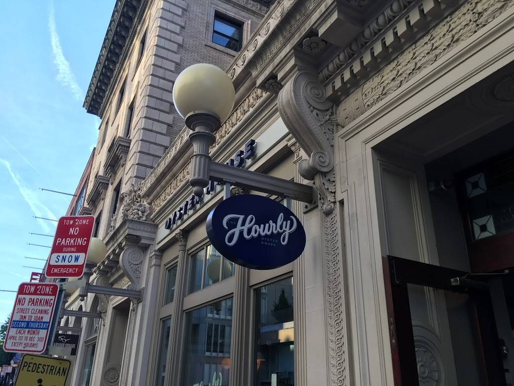 The Hourly Oyster House | restaurant | 15 Dunster St, Cambridge, MA 02138, USA | 6177652342 OR +1 617-765-2342