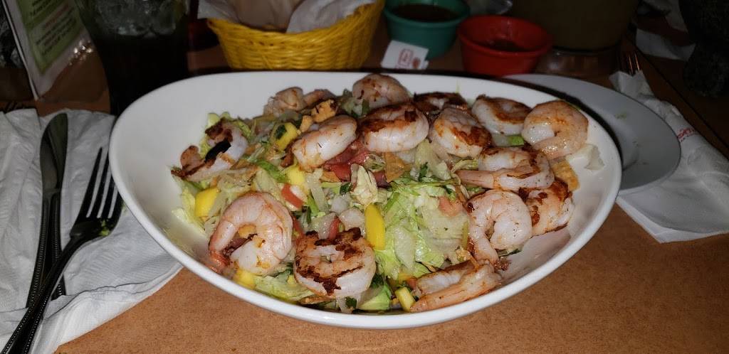 Habaneros Mexican Restaurant Greenfield And Margarita House | restaurant | 7700 W Layton Ave, Greenfield, WI 53220, USA | 4142825000 OR +1 414-282-5000