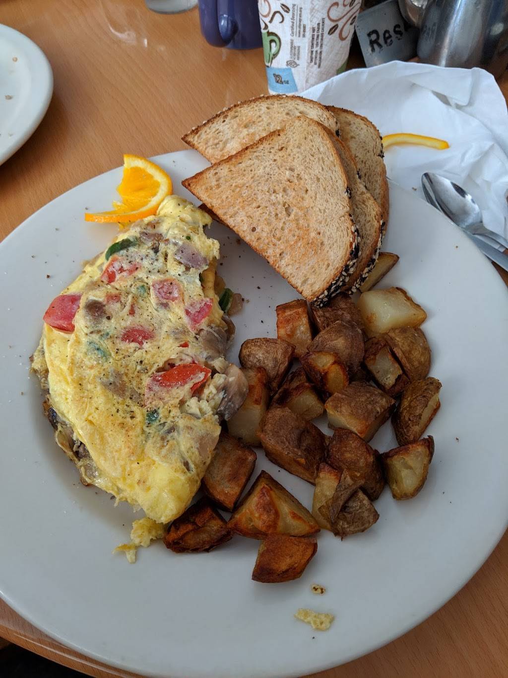 The Oasis Cafe & Bakery | restaurant | 3542 S Osprey Ave, Sarasota, FL 34239, USA | 9419571214 OR +1 941-957-1214