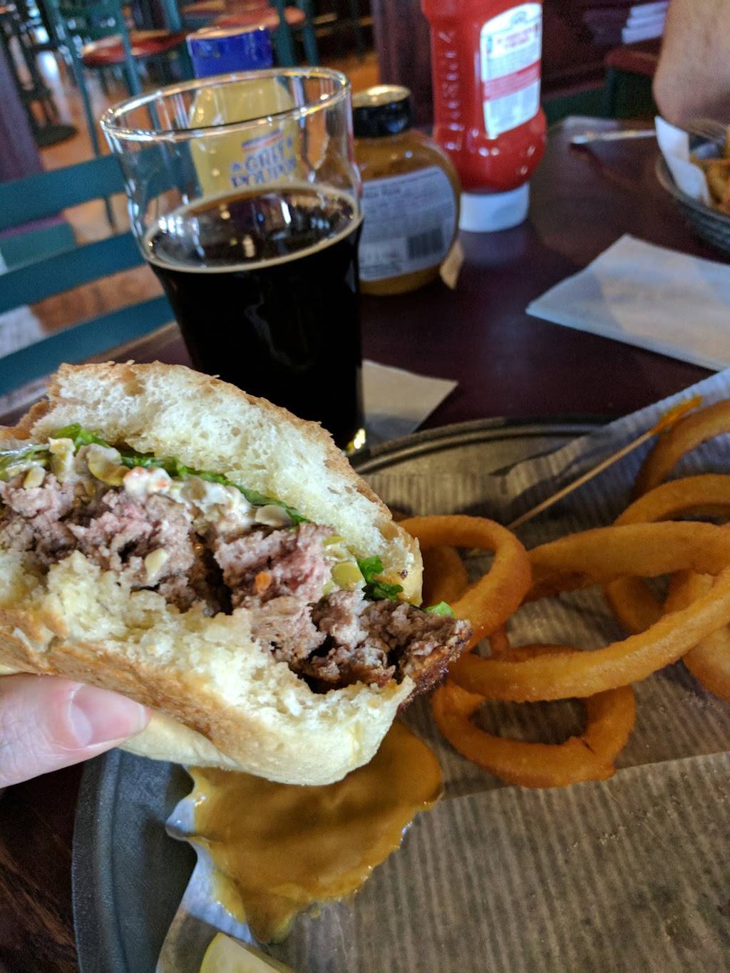 Jimmys Pub | restaurant | 16830 Chandler Rd, East Lansing, MI 48823, USA | 5173247100 OR +1 517-324-7100