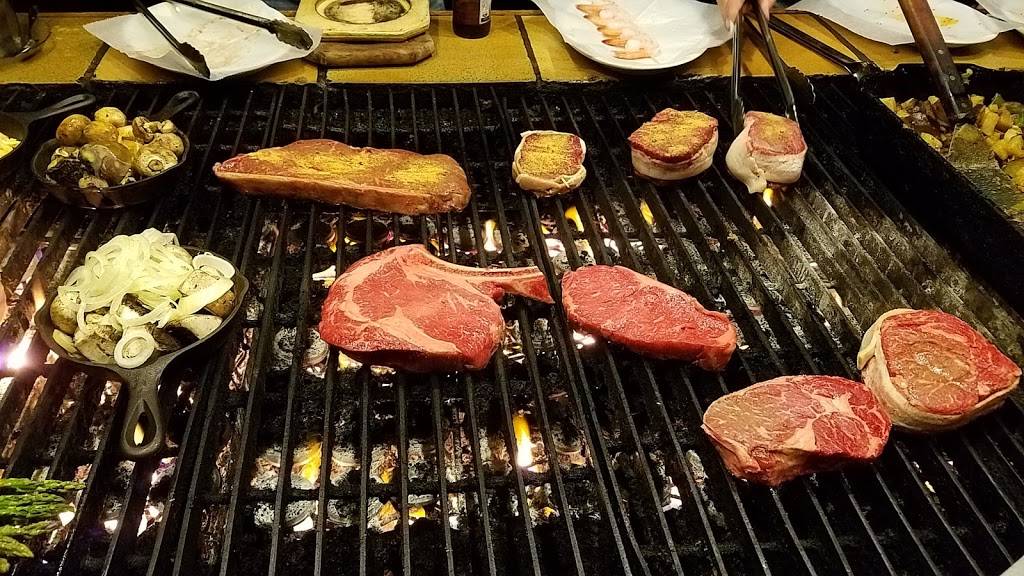 Rubes Steakhouse & Lounge | restaurant | 118 E Elm St, Montour, IA 50173, USA | 6414926222 OR +1 641-492-6222