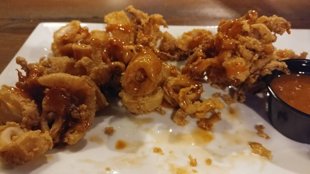 The Village Manor | restaurant | 427 Sprague St, Dedham, MA 02026, USA | 7814079191 OR +1 781-407-9191