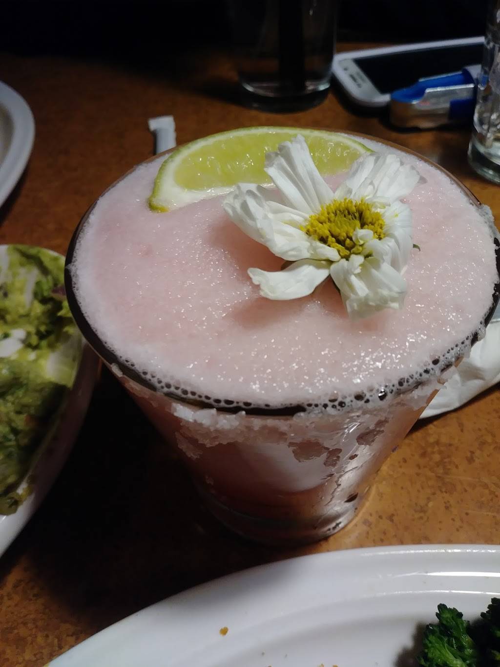 TGI Fridays | restaurant | 5204 Sunrise Hwy, Massapequa Park, NY 11762, USA | 5167974687 OR +1 516-797-4687