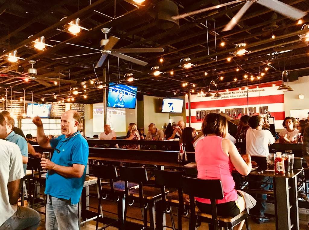 Draft Republic - La Jolla | restaurant | 4282 Esplanade Ct, San Diego, CA 92122, USA | 8584501400 OR +1 858-450-1400