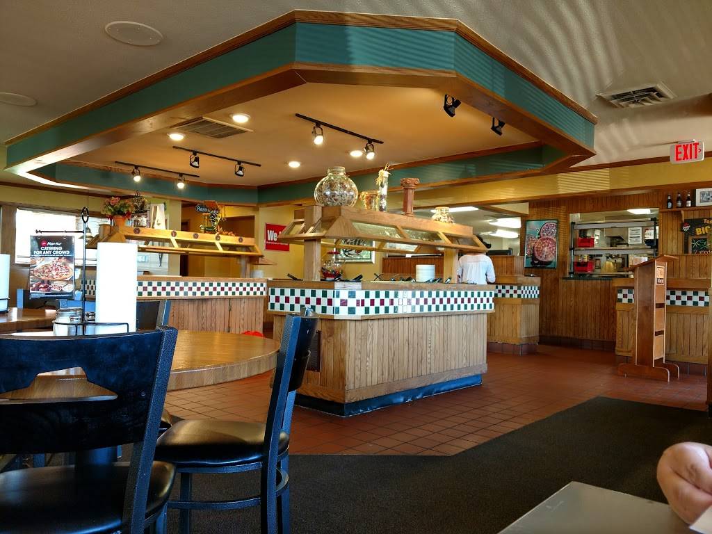 Pizza Hut | restaurant | 2352 N Park Dr, Holland, MI 49424, USA | 6163950200 OR +1 616-395-0200