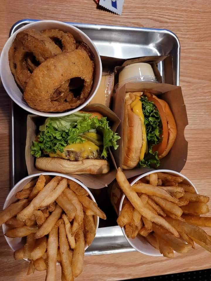 Ricks Famous Juicy Burgers | restaurant | 421 Broad St, Utica, NY 13501, USA | 3157357425 OR +1 315-735-7425