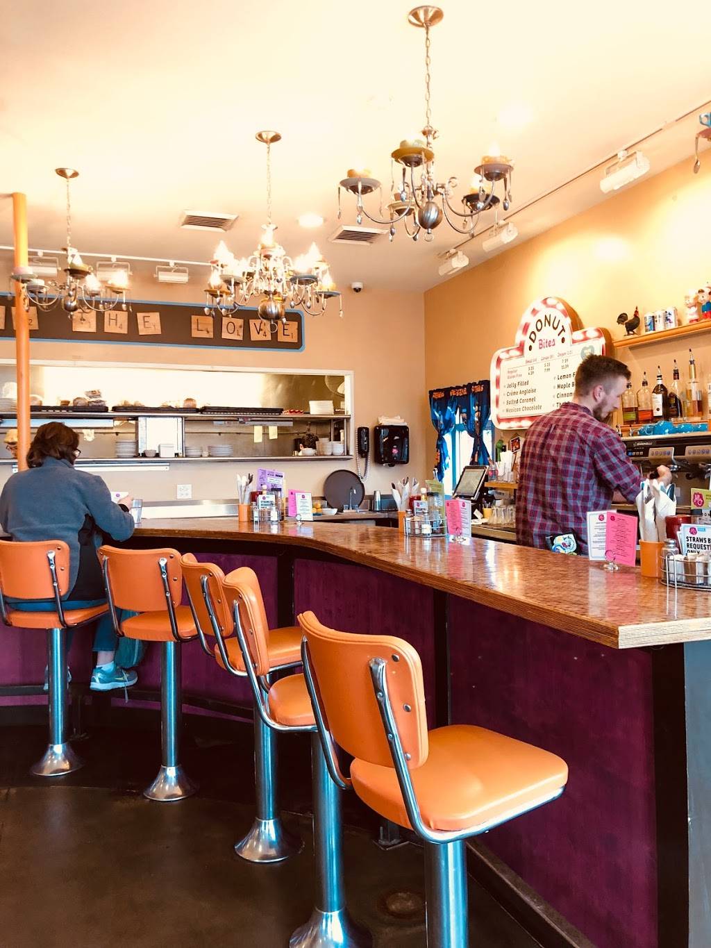 Jelly U Cafe | restaurant | 1700 E Evans Ave, Denver, CO 80210, USA | 7205964108 OR +1 720-596-4108