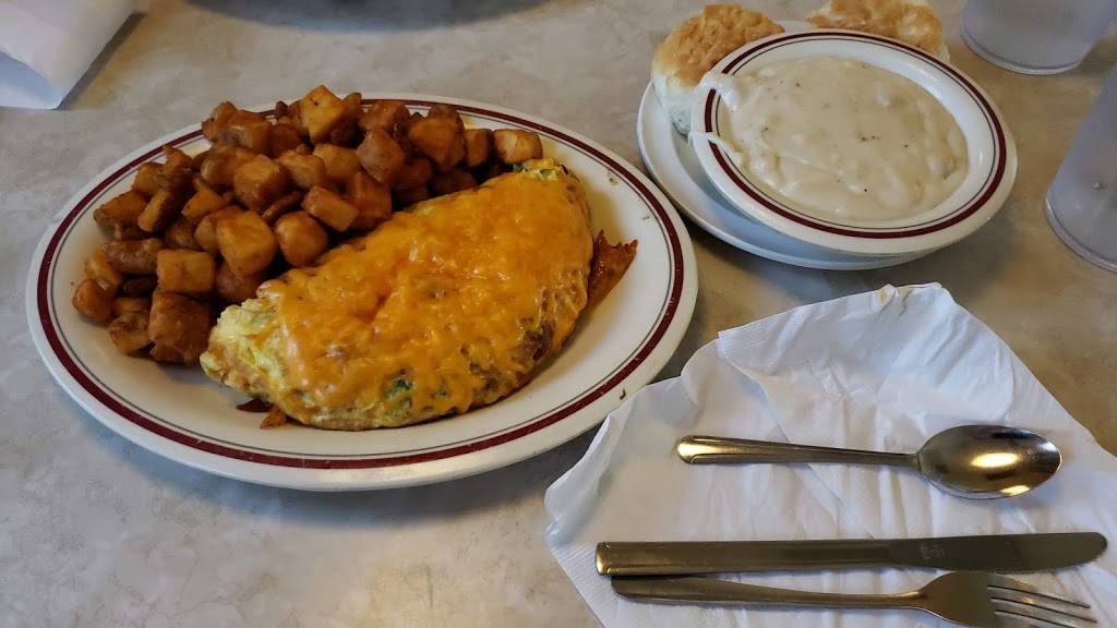 Dimples Diner | restaurant | 1823 E Main St, Visalia, CA 93292, USA | 5597390469 OR +1 559-739-0469