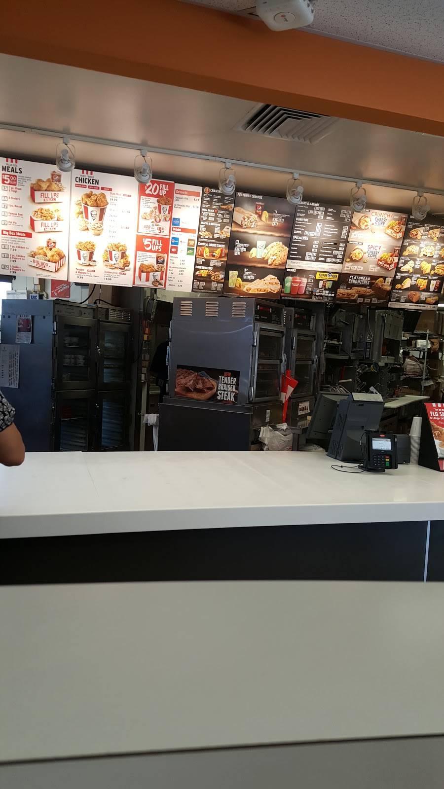 KFC | restaurant | 1978 E Osceola Parkway, Kissimmee, FL 34743, USA | 4073482600 OR +1 407-348-2600