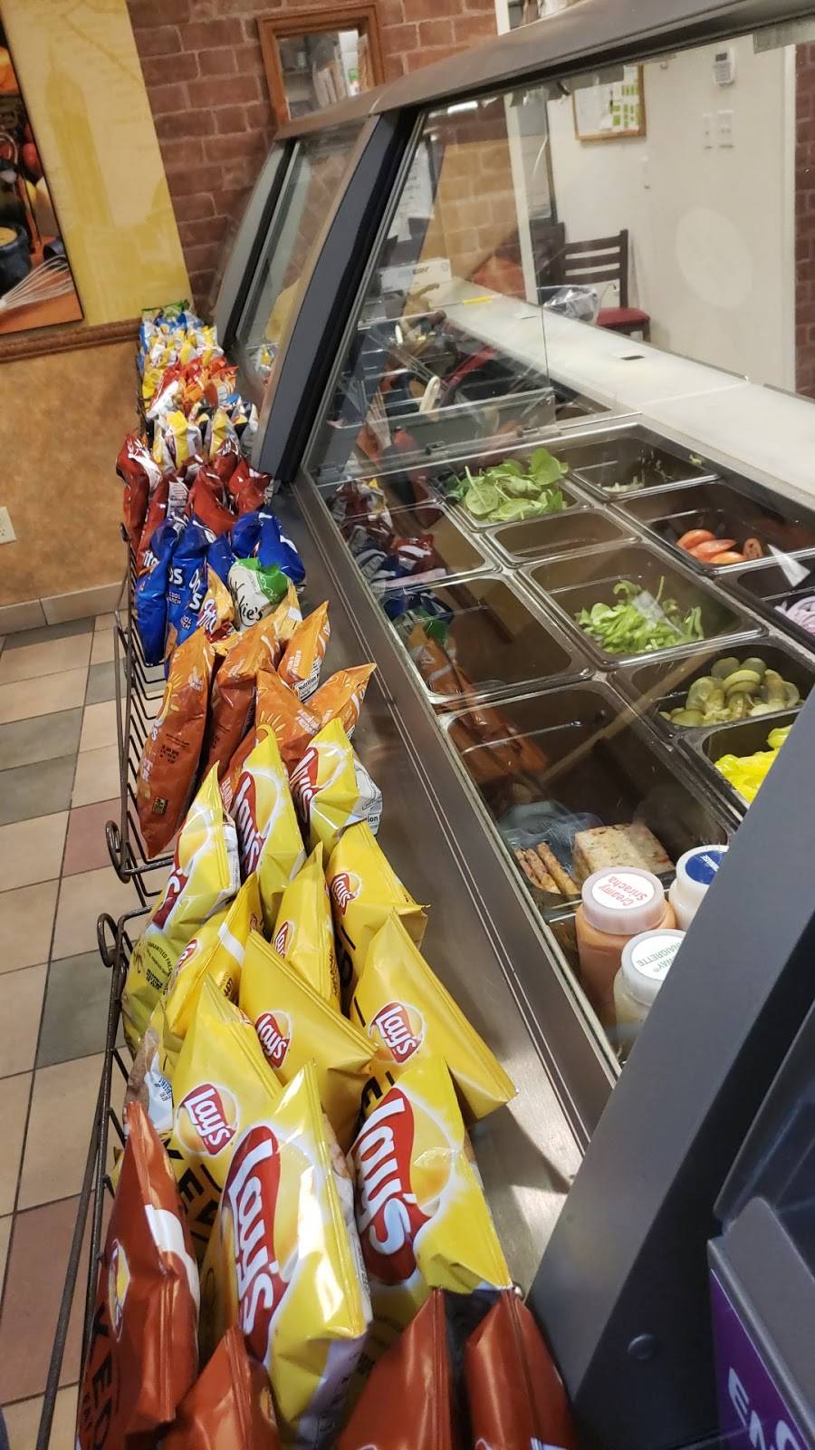 Subway | restaurant | 13113 Shaker Blvd, Cleveland, OH 44120, USA | 2167514770 OR +1 216-751-4770