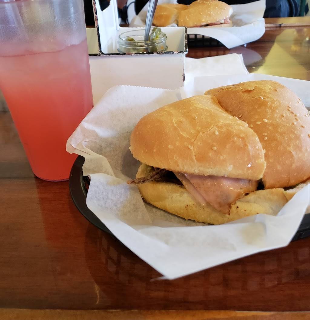 Super Tortas Estilo Barrio | restaurant | 2641 W Michigan St, Indianapolis, IN 46222, USA | 3174232511 OR +1 317-423-2511