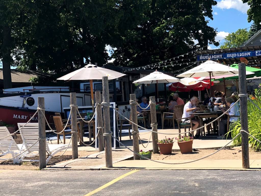 Newport Shores Restaurant | restaurant | 407 E Jackson St, Port Washington, WI 53074, USA | 2622846838 OR +1 262-284-6838