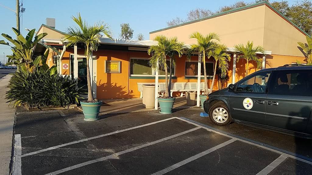 Slims Bar-B-Q & Grill | restaurant | 319 S Brevard Ave, Arcadia, FL 34266, USA | 8634942332 OR +1 863-494-2332