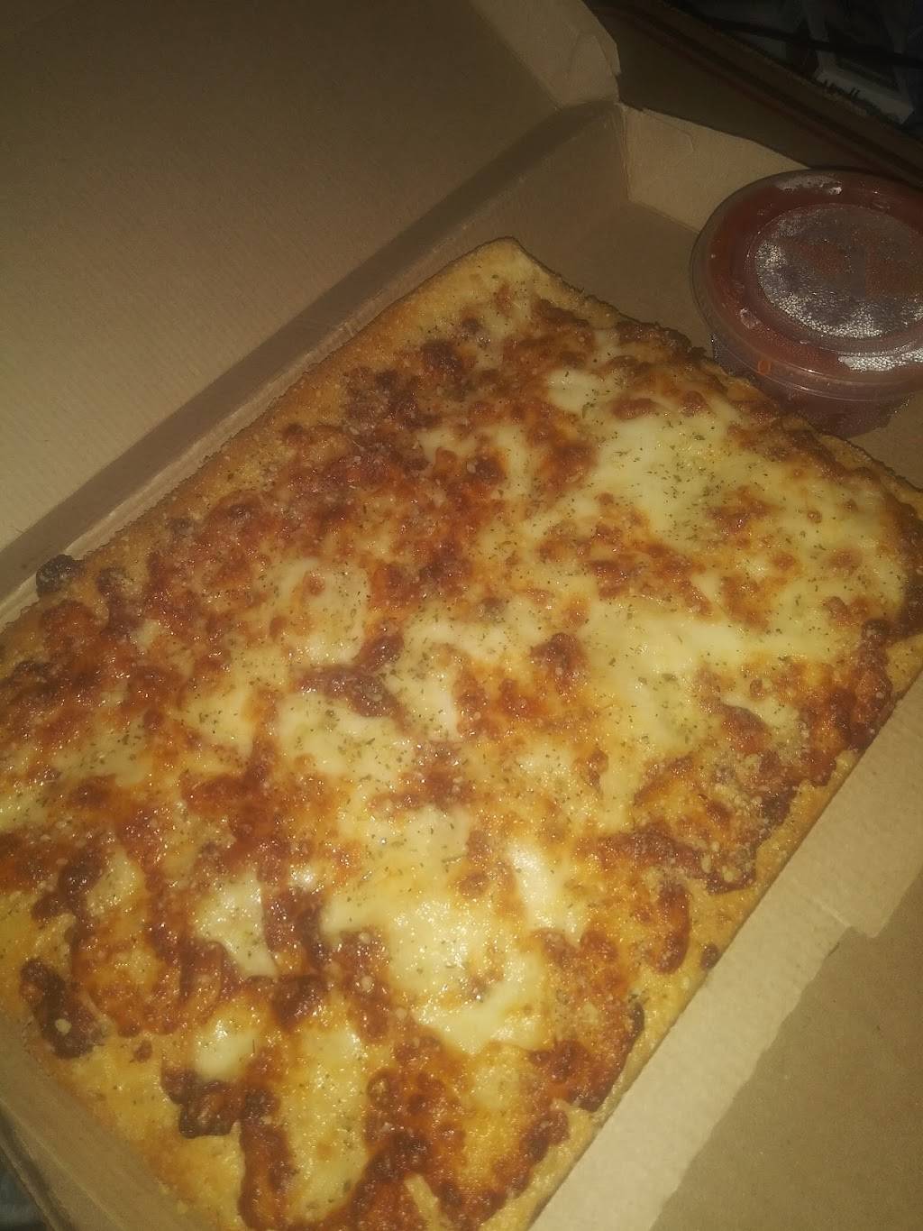 Pizza Hut | meal takeaway | 7883 Village Center N Ste F, Sherrills Ford, NC 28673, USA | 8284812077 OR +1 828-481-2077