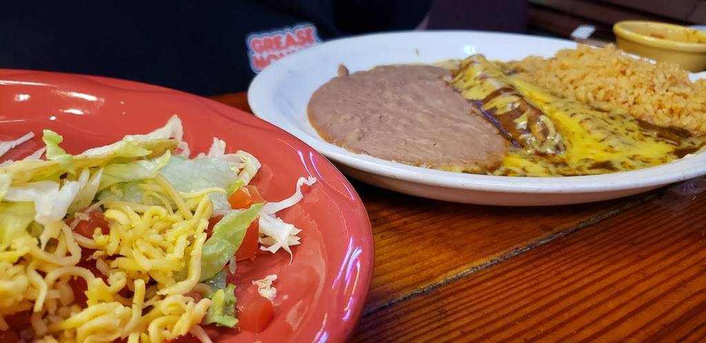 10 De Mayo Steaks, Mexican Grill & Bar | restaurant | 136 Mockingbird Ln, Livingston, TX 77351, USA | 9363271193 OR +1 936-327-1193