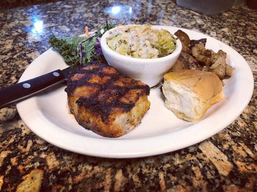 2503 Station Grill | restaurant | 2503 Westside Dr, Chattanooga, TN 37404, USA | 4234853873 OR +1 423-485-3873