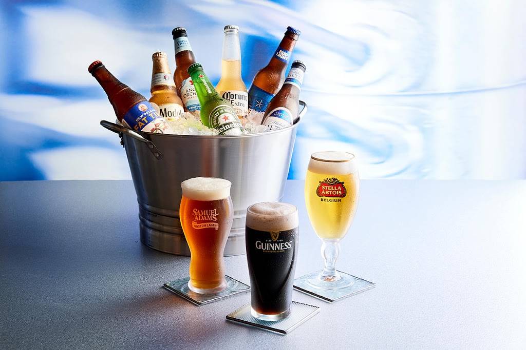 Mitchells Fish Market | restaurant | 275 N Moorland Rd, Brookfield, WI 53005, USA | 2627892426 OR +1 262-789-2426