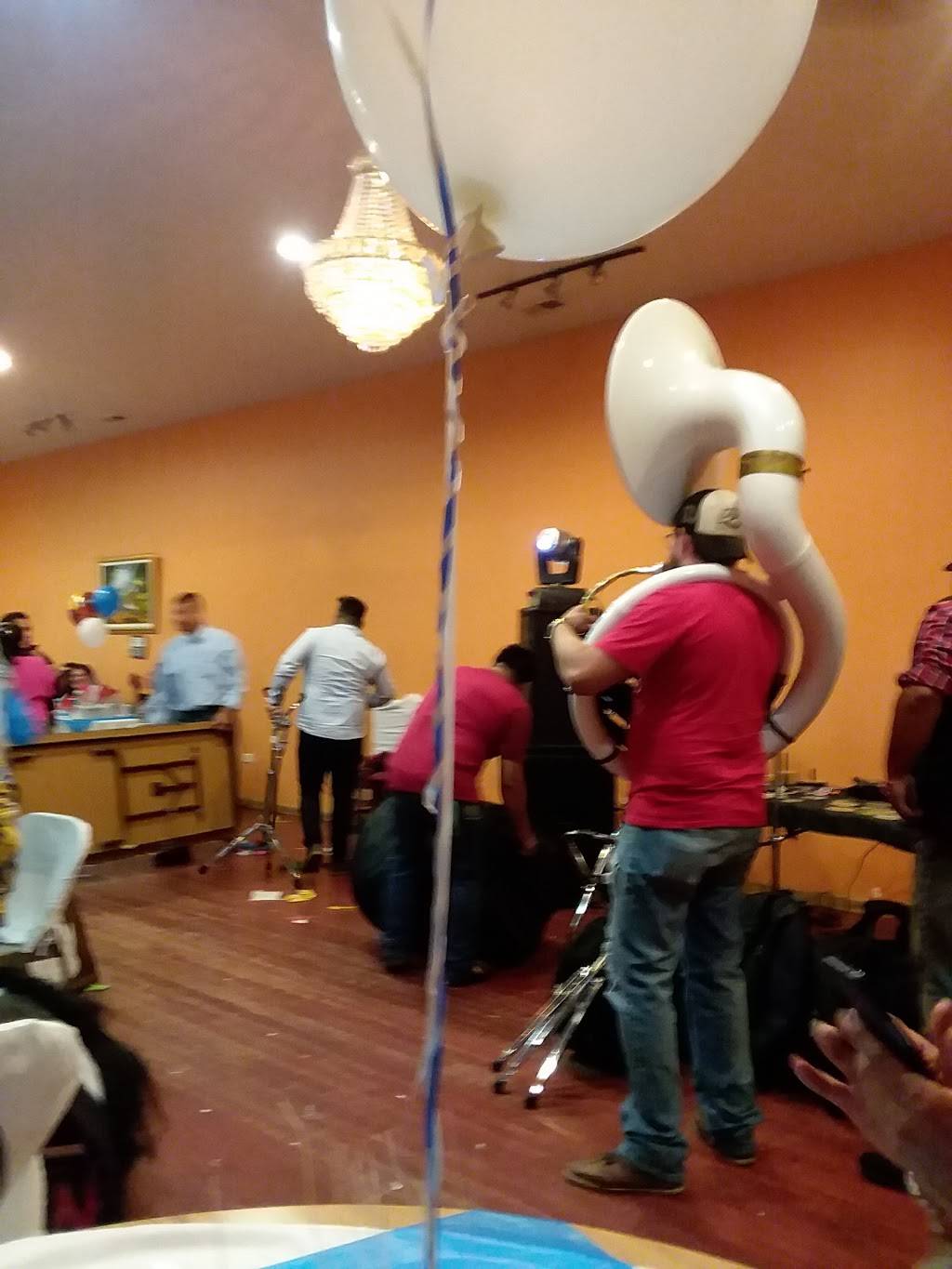 El Vigia | restaurant | 4124 W Armitage Ave, Chicago, IL 60639, USA | 7732521799 OR +1 773-252-1799