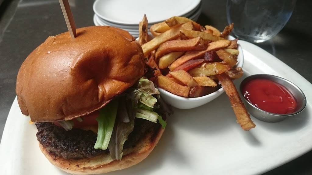 Williams Landing | restaurant | 120 Lynn Williams St, Toronto, ON M6K 3P6, Canada | 6473408008 OR +1 647-340-8008