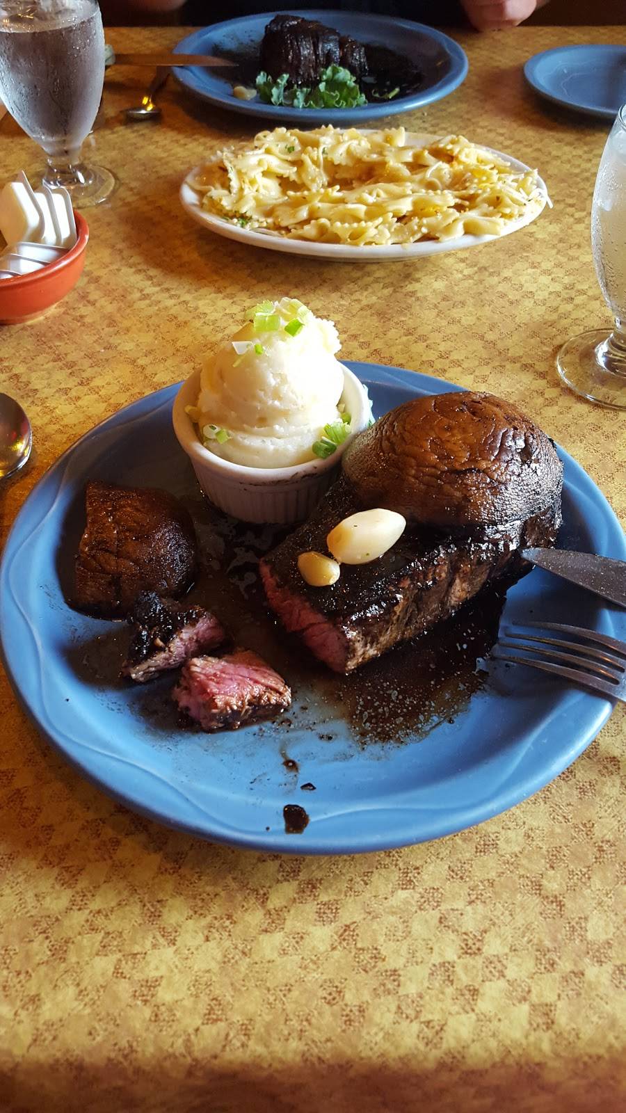 Jackson Grill | restaurant | 3736 W Mitchell St, Milwaukee, WI 53215, USA | 4143847384 OR +1 414-384-7384