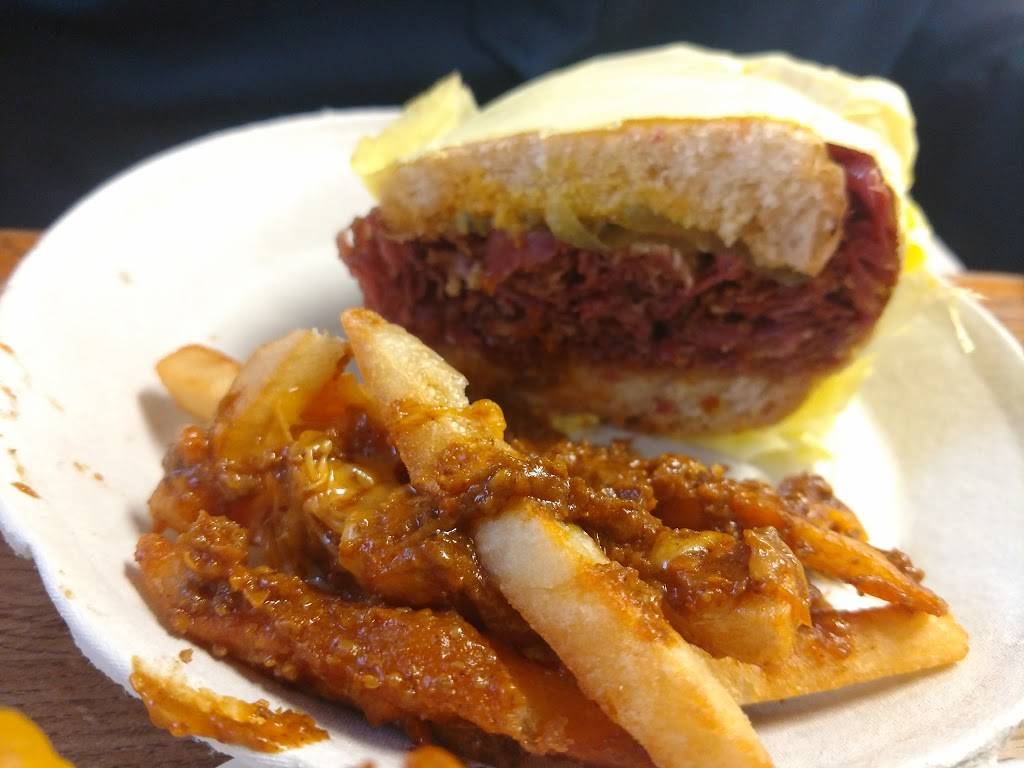 The Hat | restaurant | 1308 E Los Angeles Ave, Simi Valley, CA 93065, USA | 8055790007 OR +1 805-579-0007