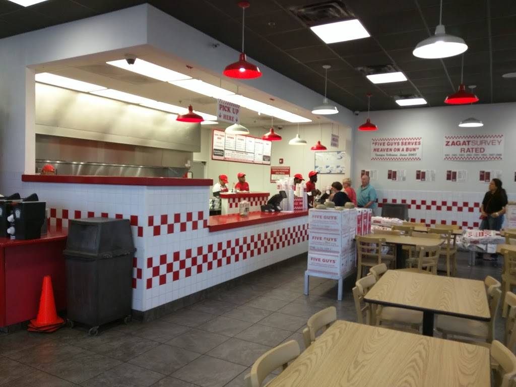 Five Guys | meal takeaway | 6783 Manatee Ave W, Bradenton, FL 34209, USA | 9417943700 OR +1 941-794-3700