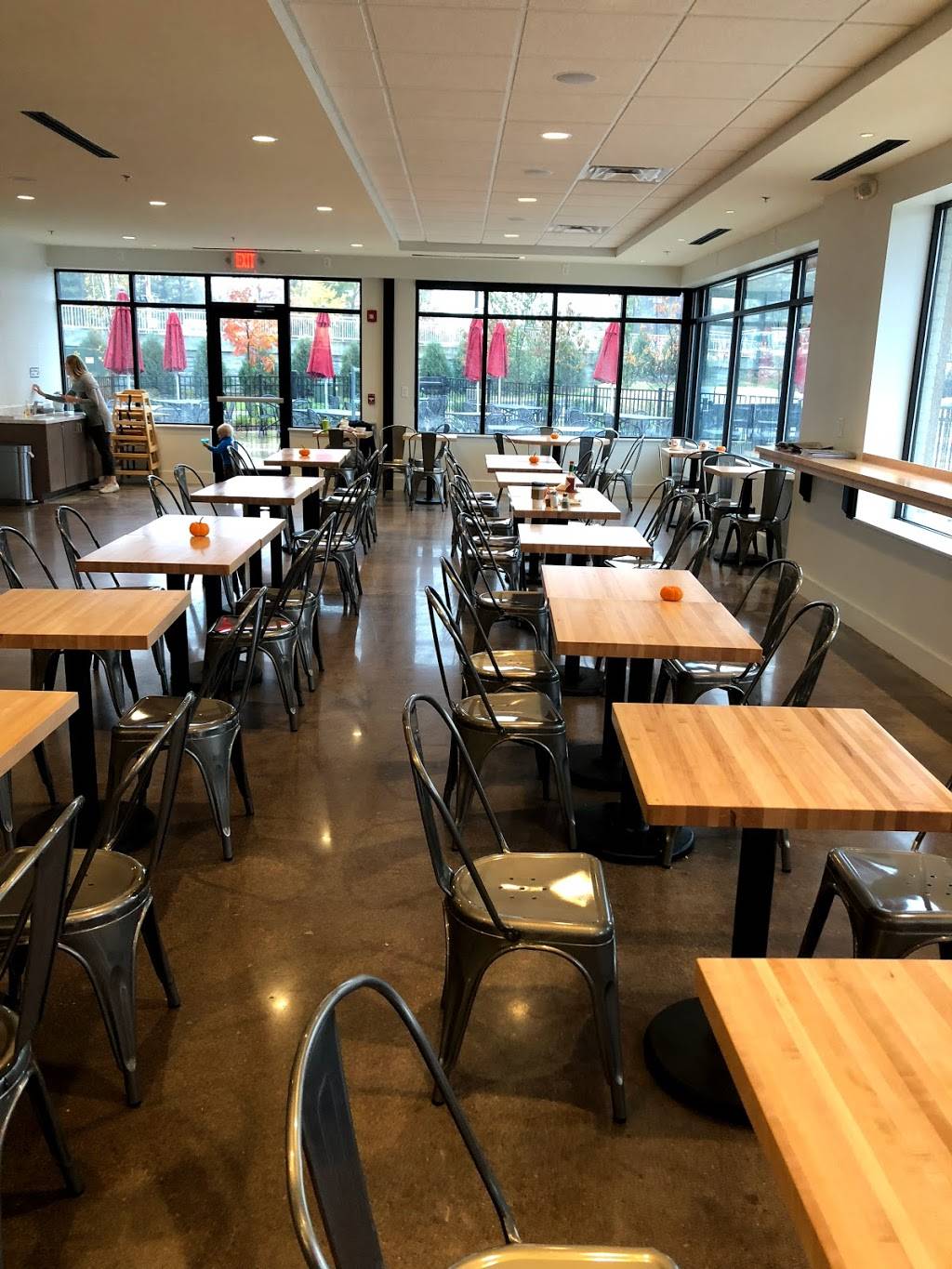 Hive | restaurant | 2608 E 10th St, Bloomington, IN 47408, USA | 8122877405 OR +1 812-287-7405