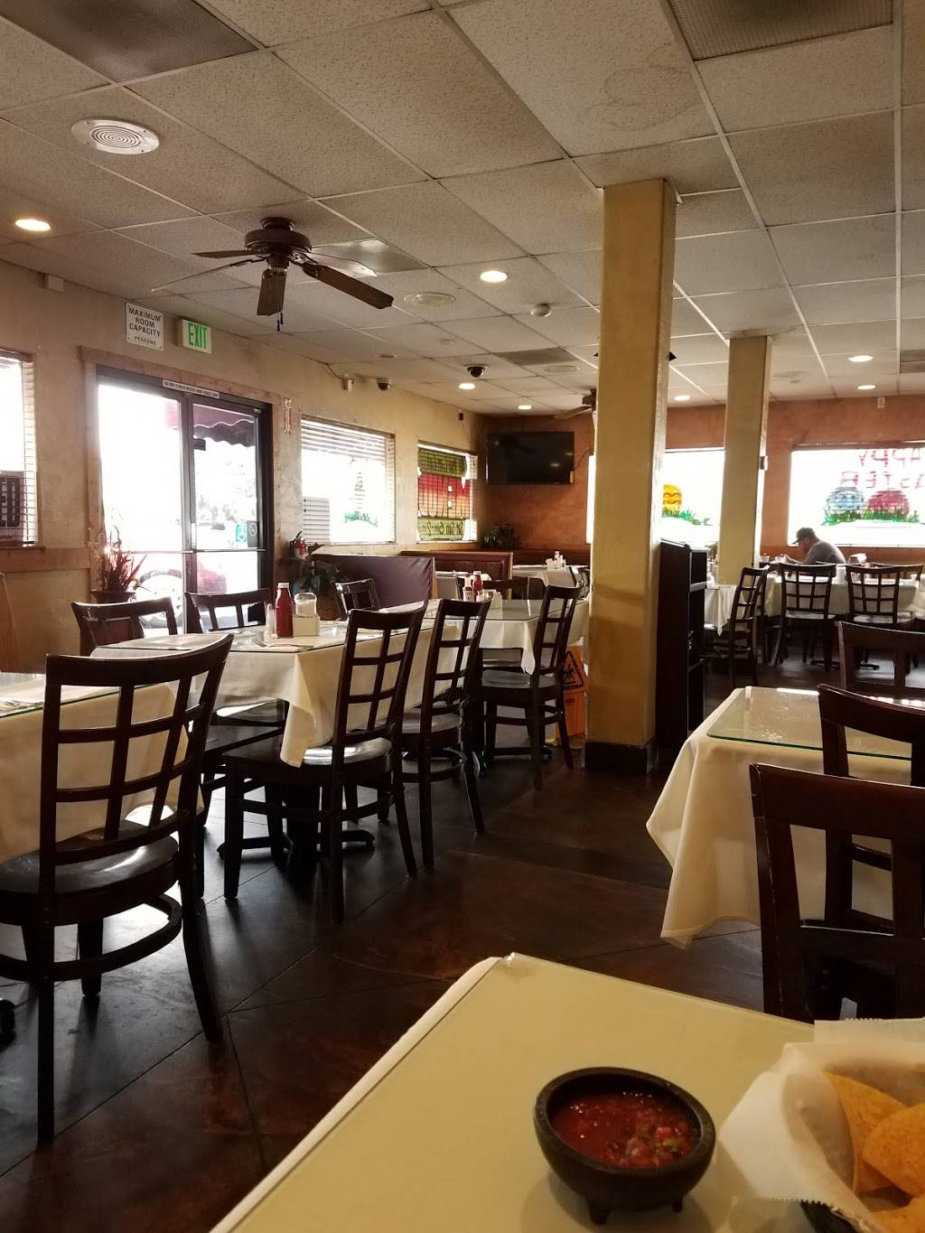 La Estrella | restaurant | 2363 Whitson St, Selma, CA 93662, USA | 5593189396 OR +1 559-318-9396