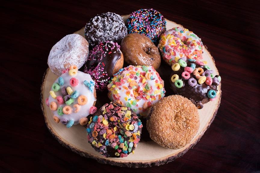 Doughnut District Inc. | cafe | 28601 Marguerite Pkwy A2, Mission Viejo, CA 92692, USA | 9493883737 OR +1 949-388-3737