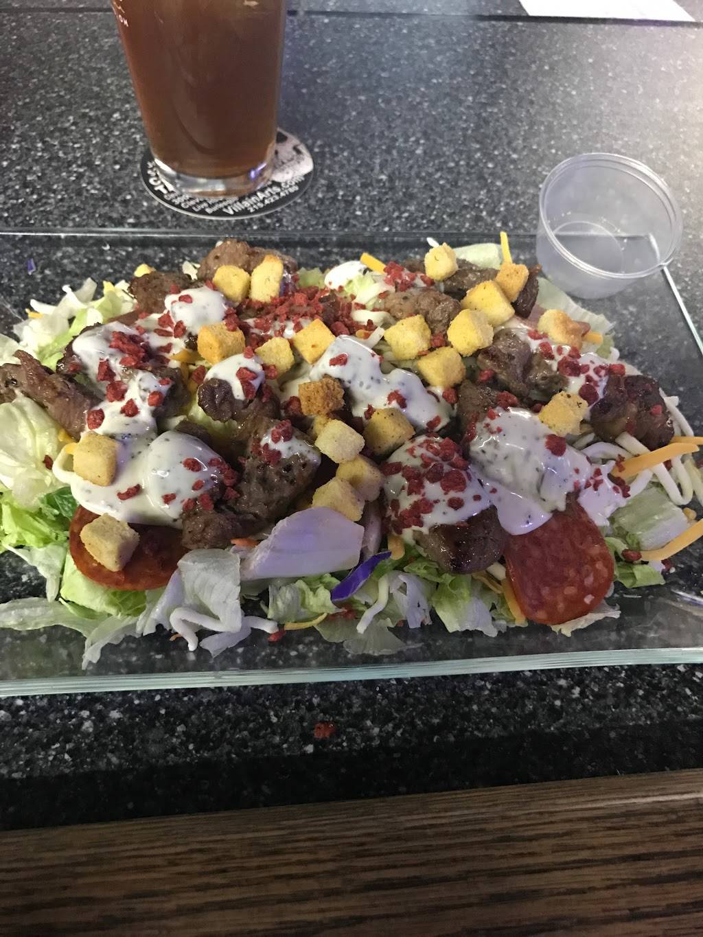 Showcase Bar | restaurant | 5015 Turney Rd, Garfield Heights, OH 44125, USA | 2168837469 OR +1 216-883-7469