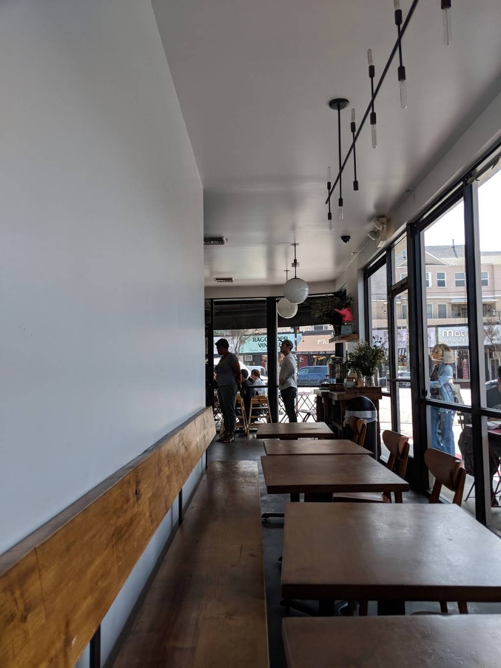 Forage | restaurant | 3823 Sunset Blvd, Los Angeles, CA 90026, USA | 3236636885 OR +1 323-663-6885