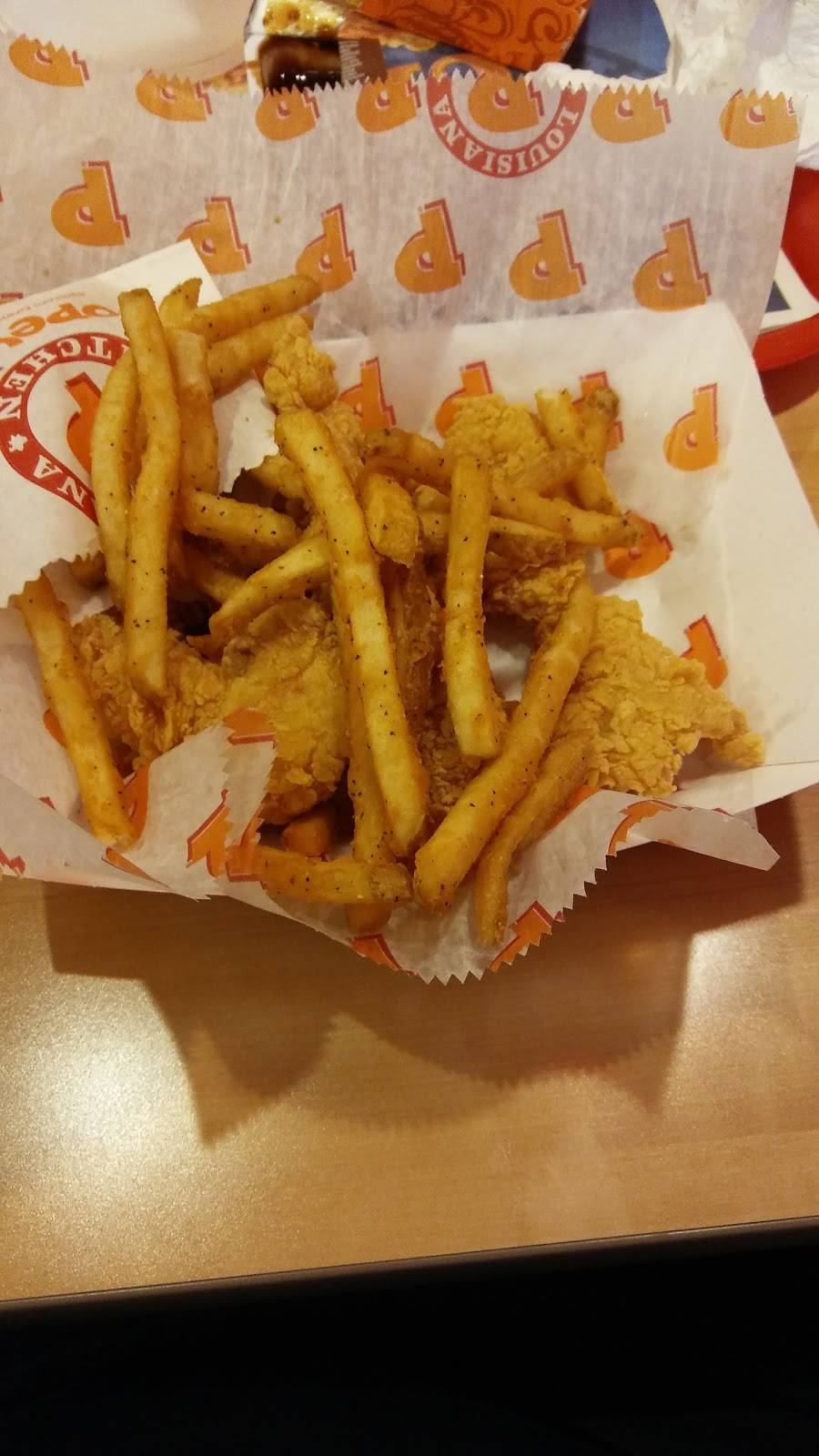 Popeyes Louisiana Kitchen | restaurant | 1445 John F. Kennedy Blvd, North Bergen, NJ 07047, USA | 2013488768 OR +1 201-348-8768