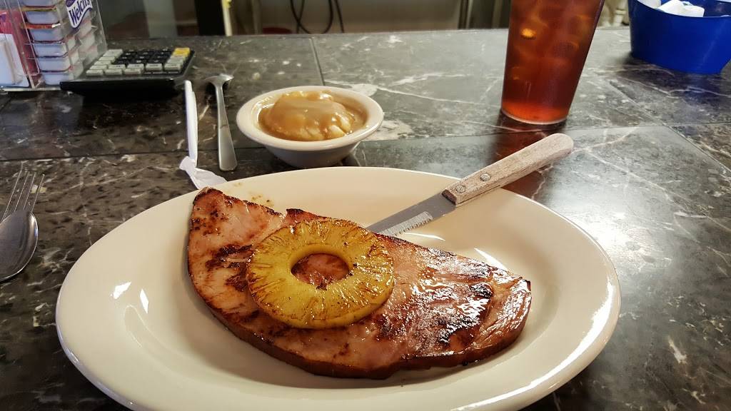 Highlands Restaurant | restaurant | 3066 S Florida Ave, Inverness, FL 34450, USA | 3523413030 OR +1 352-341-3030