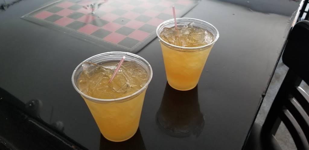 Outskirtz Bar | night club | 8384 40th Ave, Cumming, IA 50061, USA | 5152105502 OR +1 515-210-5502