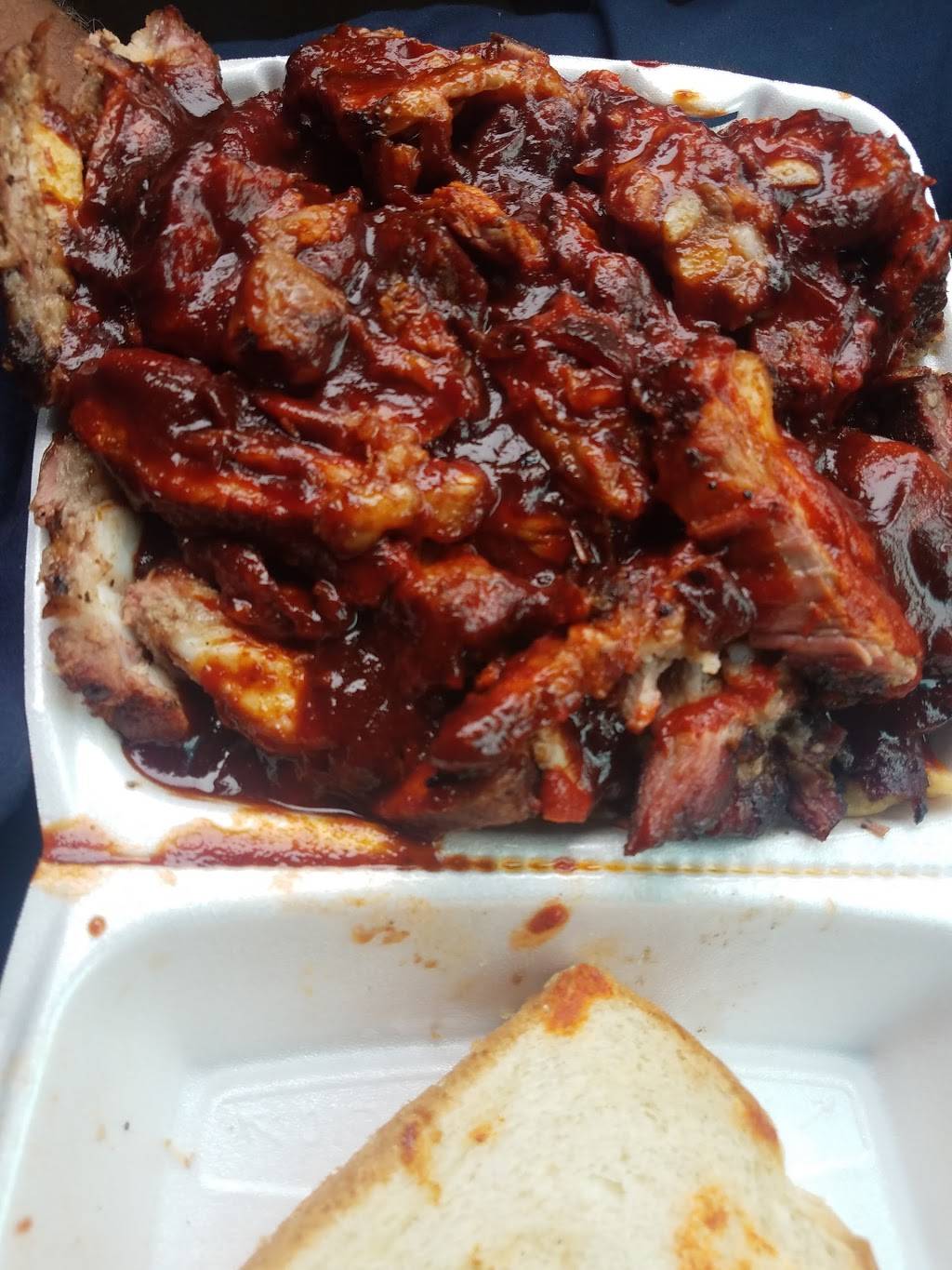 Uncle Js B.B.Q | restaurant | 502 E 47th St, Chicago, IL 60615, USA | 8722443852 OR +1 872-244-3852