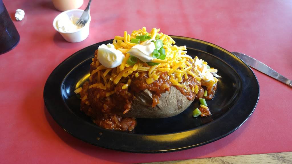 Hole in the Wall BBQ | restaurant | 3200 W 11th Ave, Eugene, OR 97402, USA | 5416837378 OR +1 541-683-7378