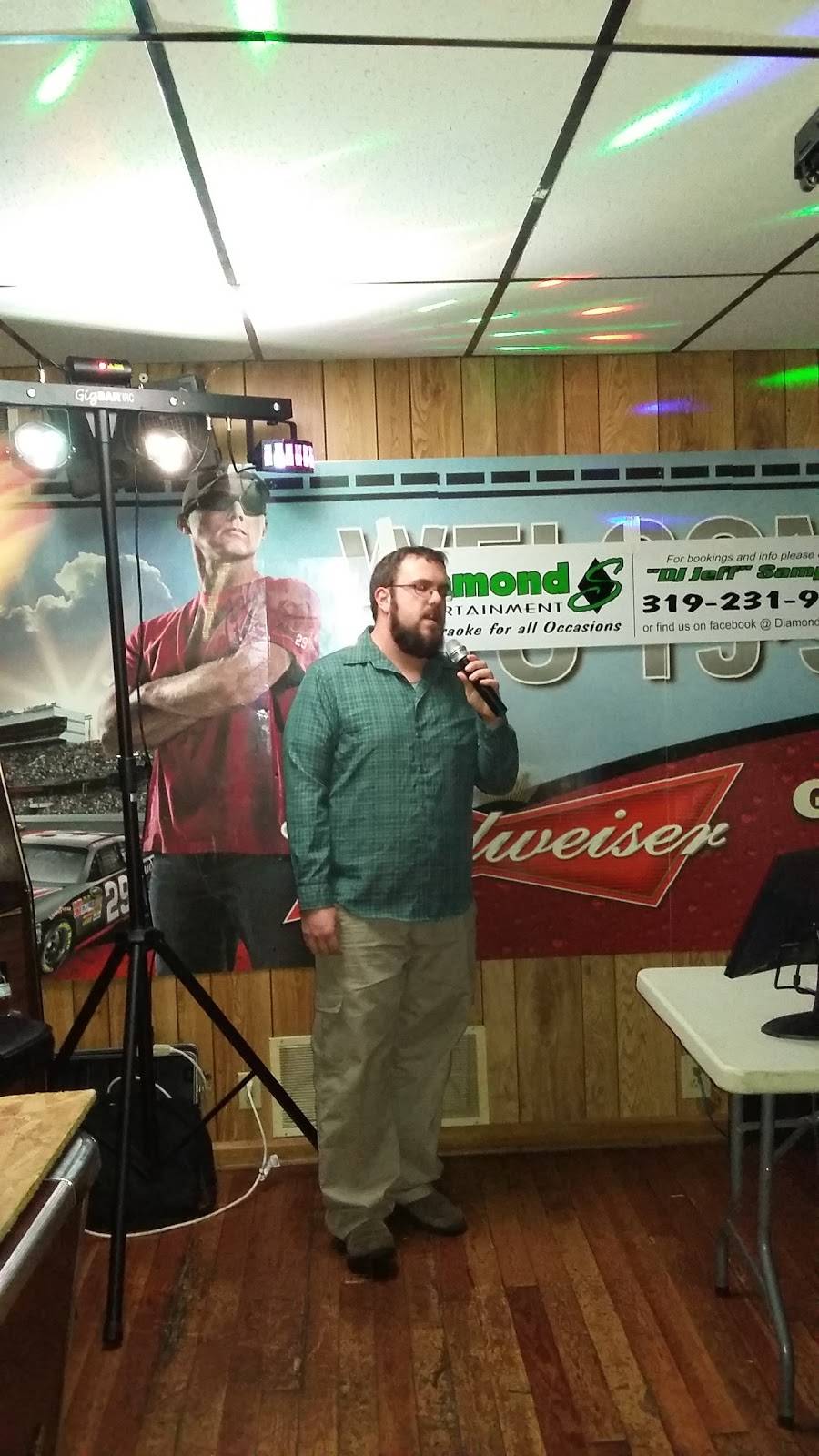 TJs Bar & Grill | restaurant | 123 E Traer St, Greene, IA 50636, USA | 6418164214 OR +1 641-816-4214