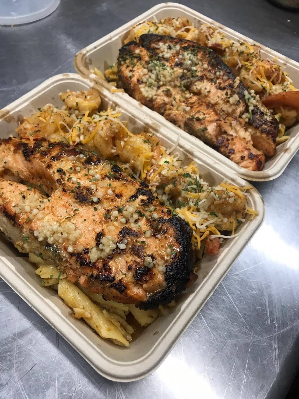 Guggin Cafe and Grill | restaurant | 240-05 Linden Blvd, Elmont, NY 11003, USA | 5162850101 OR +1 516-285-0101