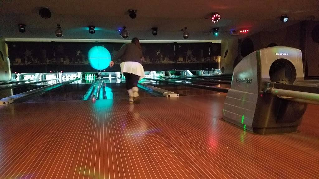 JBs On 41 | restaurant | 4040 S 27th St, Milwaukee, WI 53221, USA | 4142818200 OR +1 414-281-8200