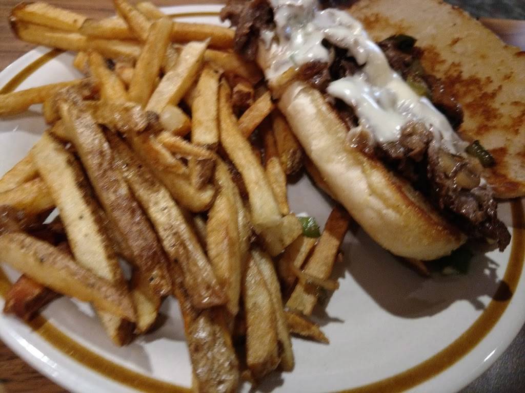 Brads BBQ | restaurant | 141 E Main St, Bellevue, OH 44811, USA | 5672144429 OR +1 567-214-4429