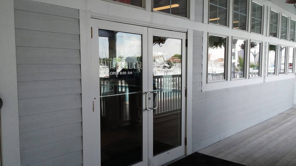 Surf Rider Restaurant | restaurant | 1 Marina Rd, Hampton, VA 23669, USA | 7577239366 OR +1 757-723-9366