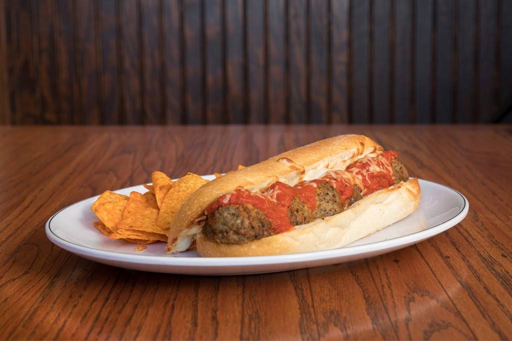 Famularis Pizzeria Oakbrook | meal takeaway | 1704 Old Trolley Rd, Summerville, SC 29485, USA | 8438322222 OR +1 843-832-2222