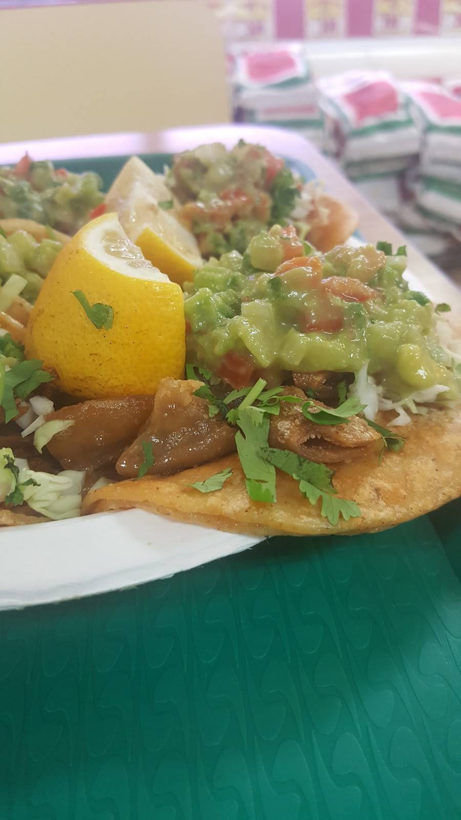 Super Mercado Leon | restaurant | 250 W D St, Lemoore, CA 93245, USA | 5599242966 OR +1 559-924-2966