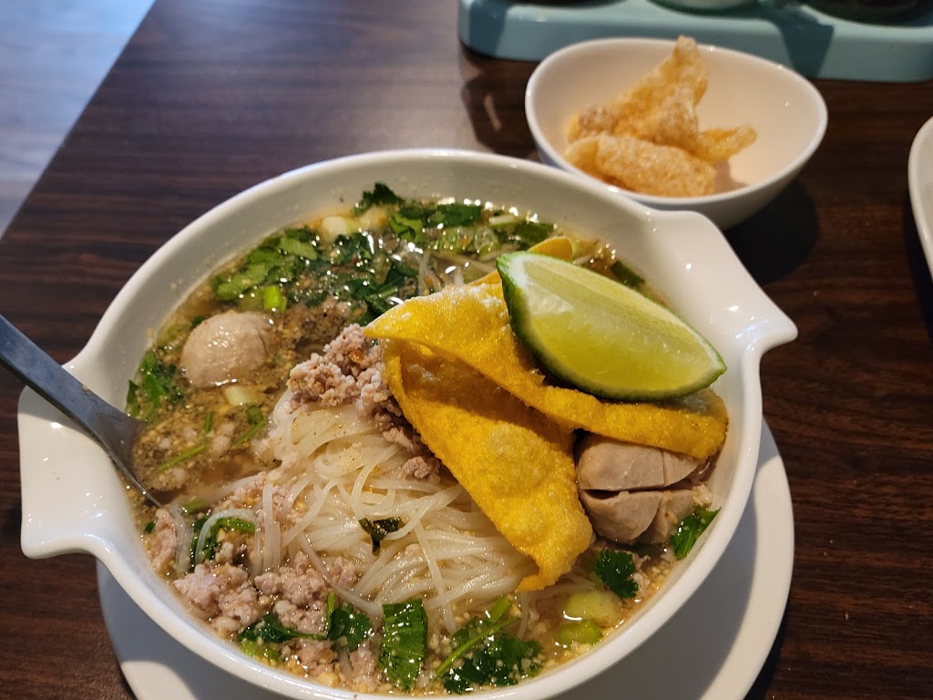 Salween Thai Restaurant IV | restaurant | 9939 Redick Cir, Omaha, NE 68122, USA | 4024523597 OR +1 402-452-3597