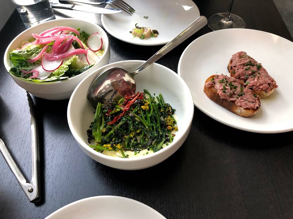 Le Messe | restaurant | 1903 Yale Pl E, Seattle, WA 98102, USA | 2064026106 OR +1 206-402-6106