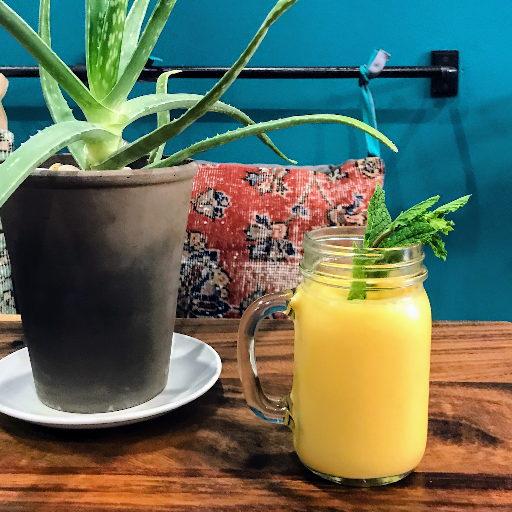 The Verandah Kitchen in Hampden | restaurant | 842 W 36th St, Baltimore, MD 21211, USA | 6672604784 OR +1 667-260-4784