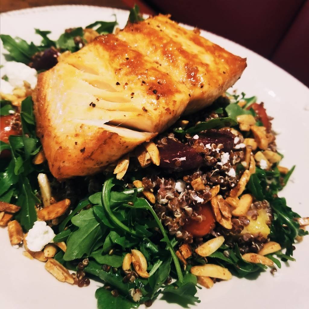 Red Heat Tavern | restaurant | 152 Great Rd, Bedford, MA 01730, USA | 7815384330 OR +1 781-538-4330