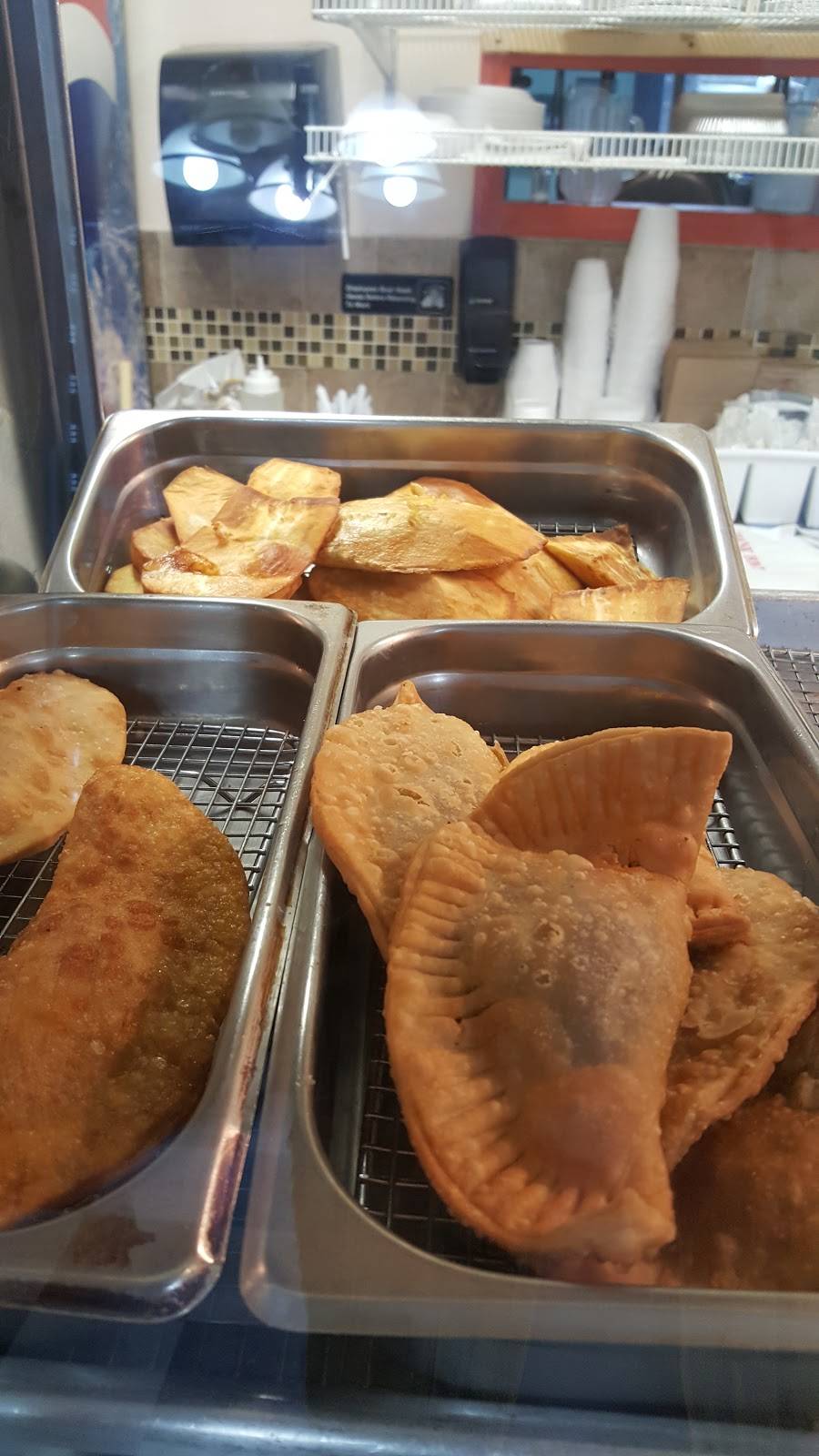 Invi restaurant | restaurant | 765 Morton St, Mattapan, MA 02126, USA | 6173223716 OR +1 617-322-3716