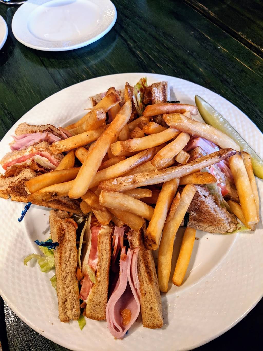 Bellas Restaurant | restaurant | 933 Hingham St, Rockland, MA 02370, USA | 7818715789 OR +1 781-871-5789