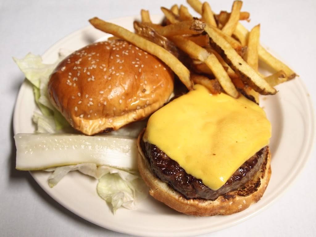 Golden Steer Steakhouse | restaurant | 7635 West Roosevelt Rd, Forest Park, IL 60130, USA | 7087717798 OR +1 708-771-7798